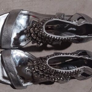Gianni Bini silver high heels